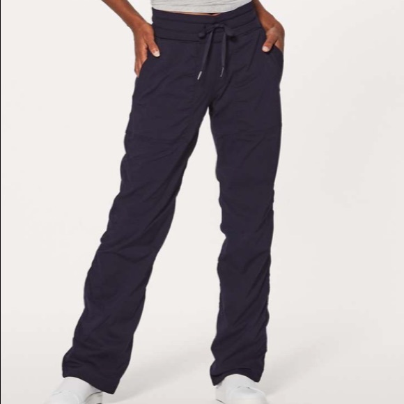 lululemon athletica Pants - EUC Lululemon Navy Blue Dance Studio Pants- Size 10
